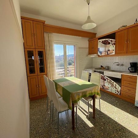 Mpanos Sea Apartment 2 Loutra Oraias Elenis Buitenkant foto