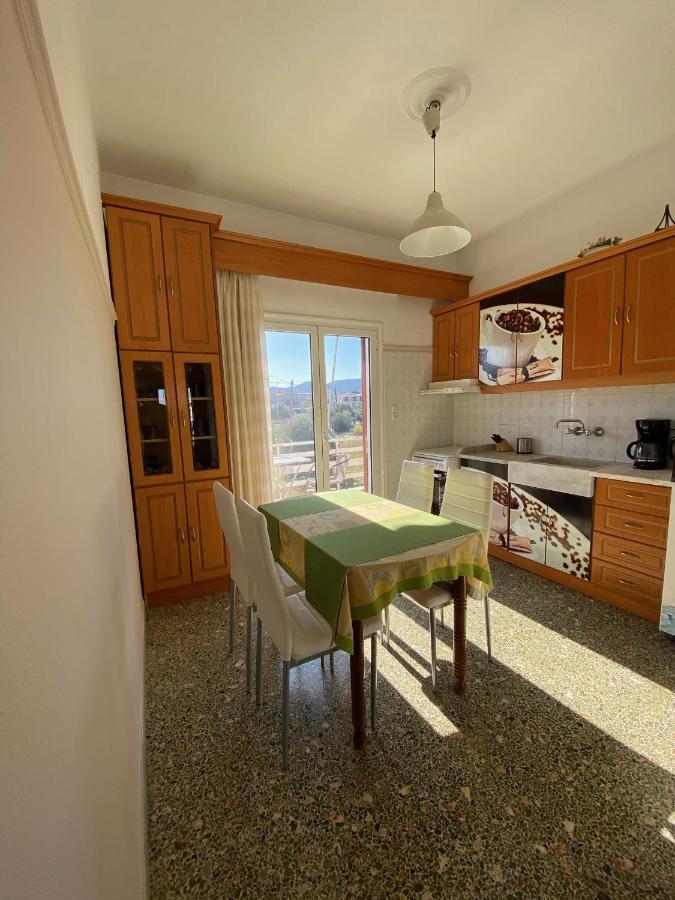 Mpanos Sea Apartment 2 Loutra Oraias Elenis Buitenkant foto