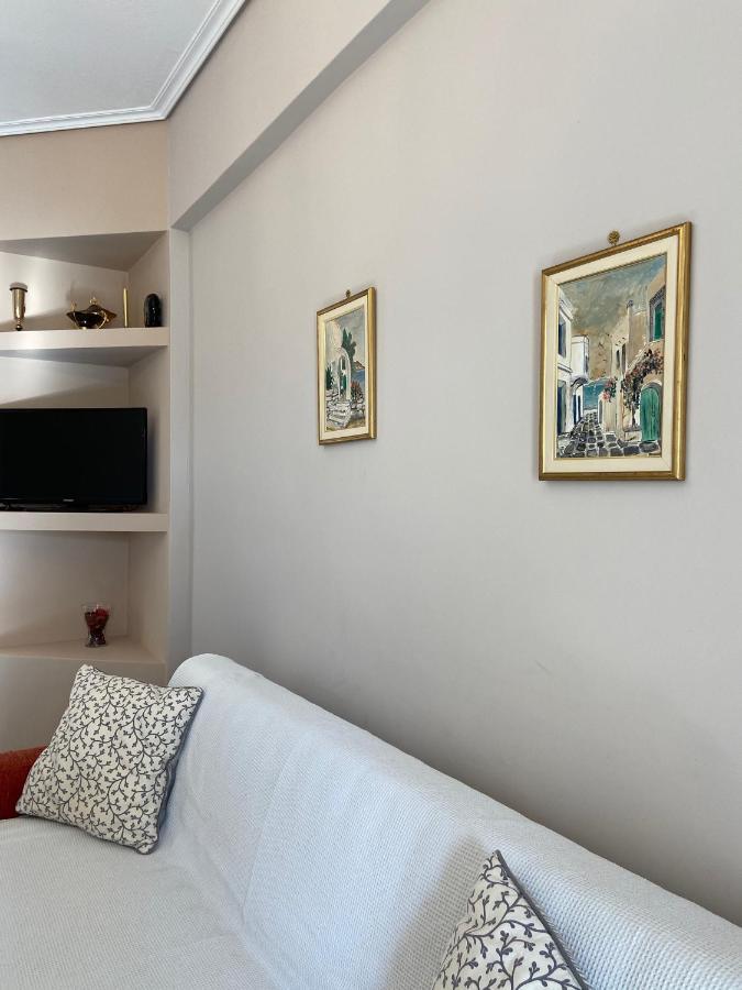 Mpanos Sea Apartment 2 Loutra Oraias Elenis Buitenkant foto